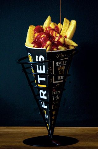 right-proportion-packaging-design-edinburgh-frites-takeaway-2
